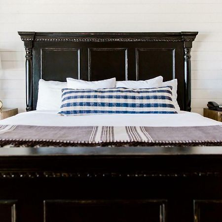 Hillside Boutique Hotel Castroville Екстер'єр фото