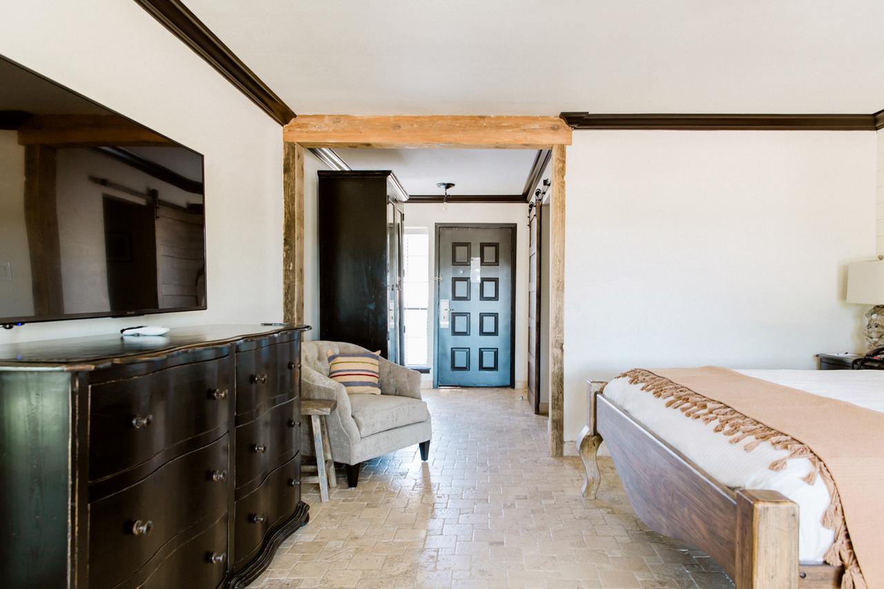 Hillside Boutique Hotel Castroville Екстер'єр фото