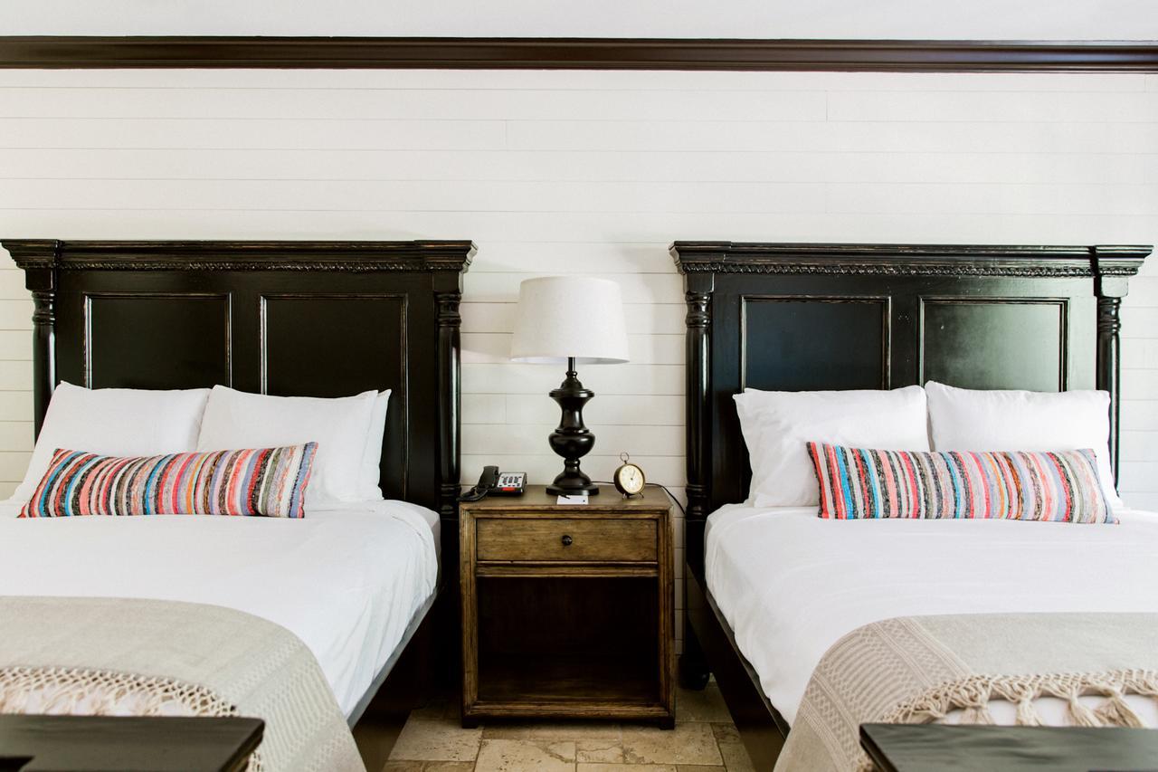 Hillside Boutique Hotel Castroville Екстер'єр фото